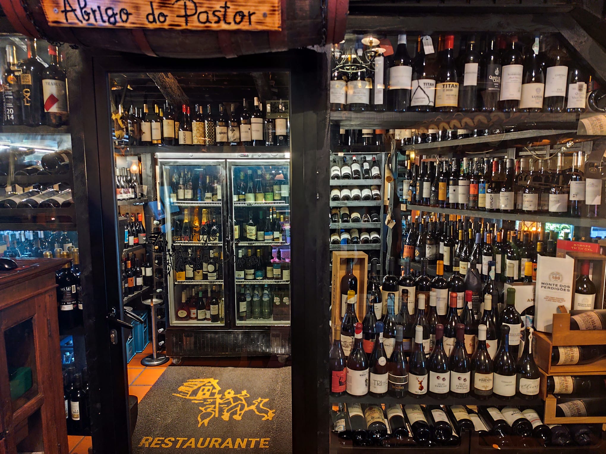 abrigo_pastor_funchal_esaoito_reestruturacao